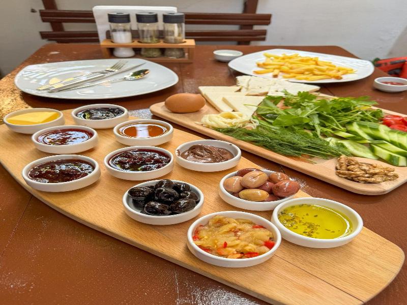 Tarihi Rum Konağı Antikhan - Restoran