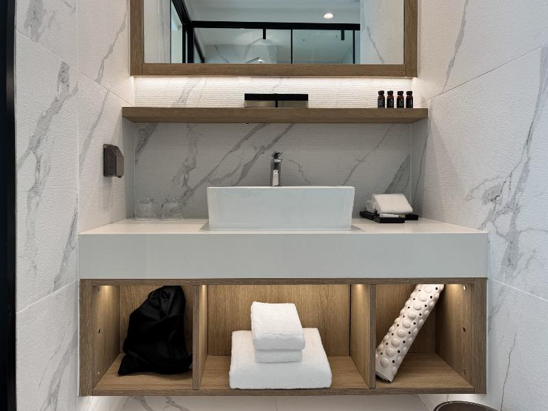 Laya Suites & Residences - Oda