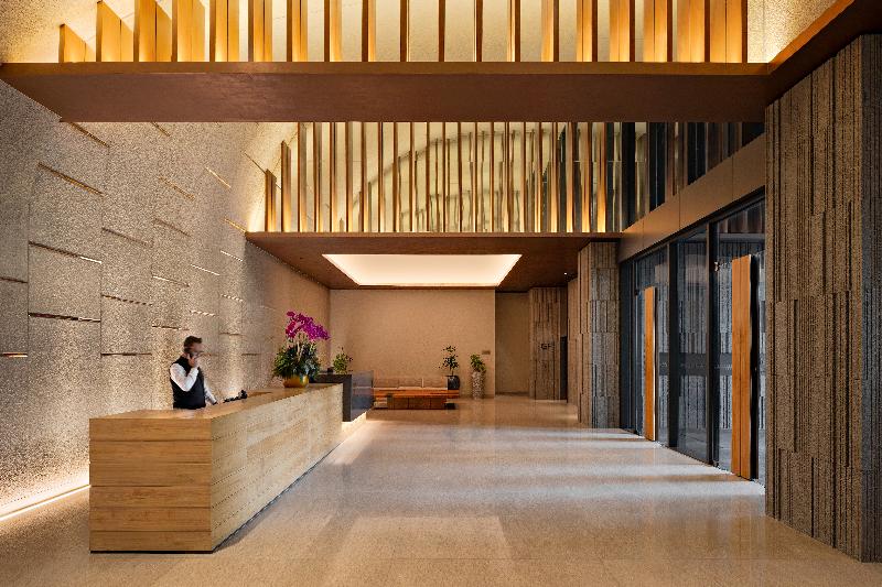 Swissotel Living Jakarta Mega Kuningan - Lobi