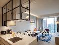 Swissotel Living Jakarta Mega Kuningan oda fotoğrafı