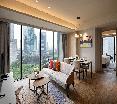 Swissotel Living Jakarta Mega Kuningan oda fotoğrafı