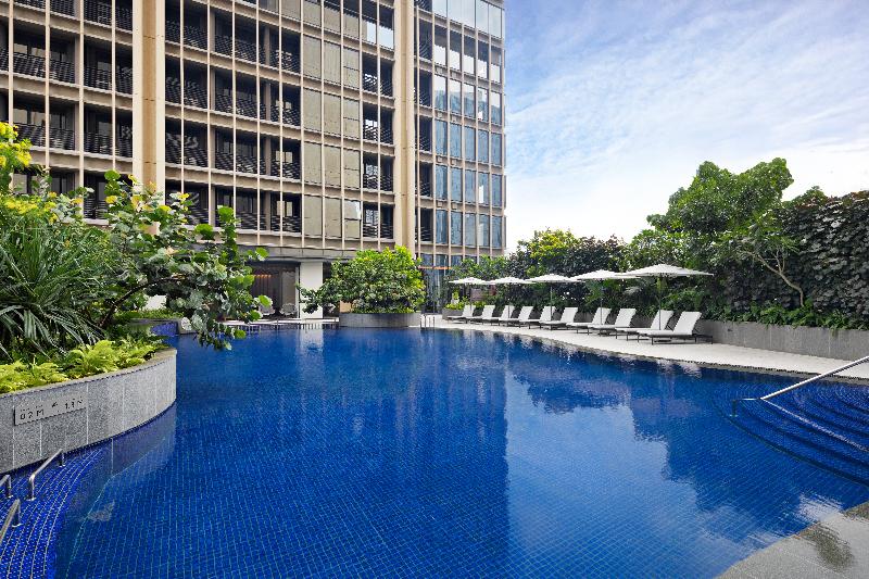 Swissotel Living Jakarta Mega Kuningan - Havuz