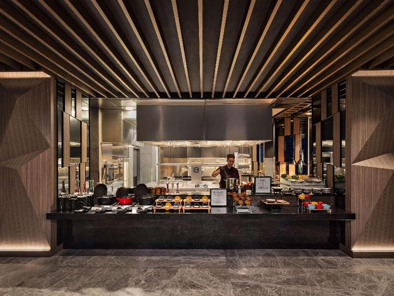 Swissotel Living Jakarta Mega Kuningan - Restoran