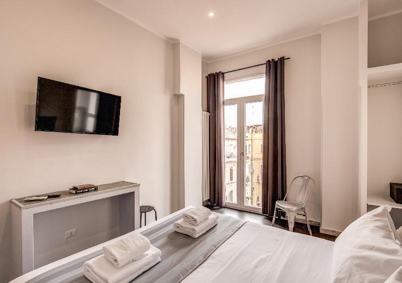 Floor 6 by DOT Suites - Oda