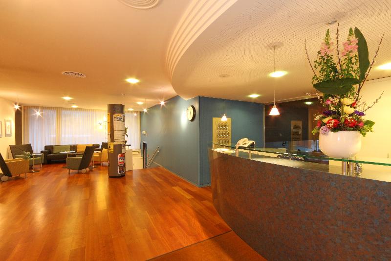 Stella Swiss Quality Hotel - Lobi