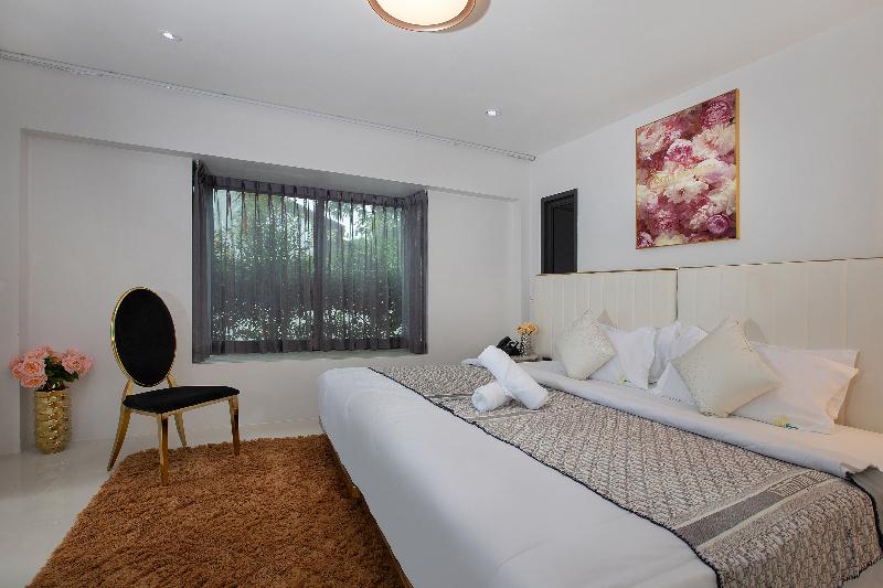 Nariya Bayfront Phuket - Oda