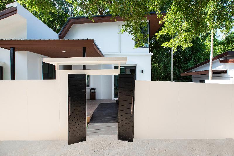 Nariya Bayfront Phuket - Oda