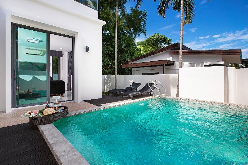 Nariya Bayfront Phuket - Oda