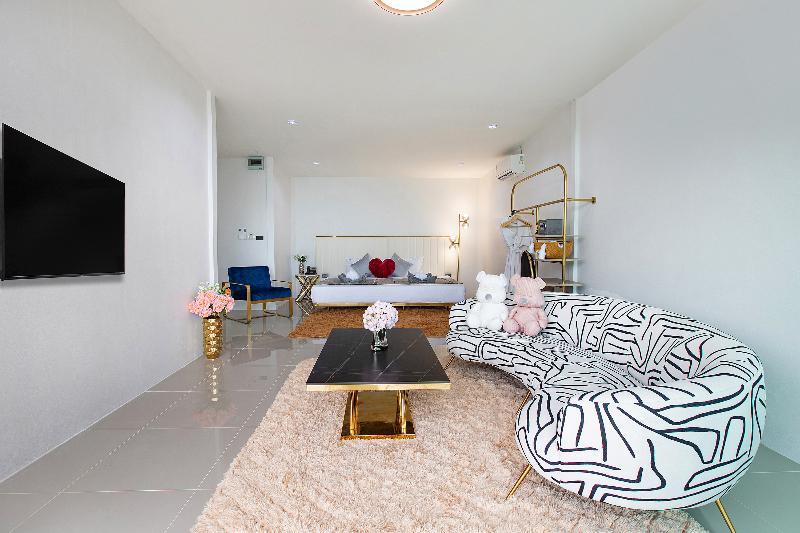 Nariya Bayfront Phuket - Oda