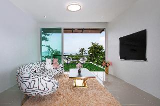 Nariya Bayfront Phuket fotoÄŸrafÄ±