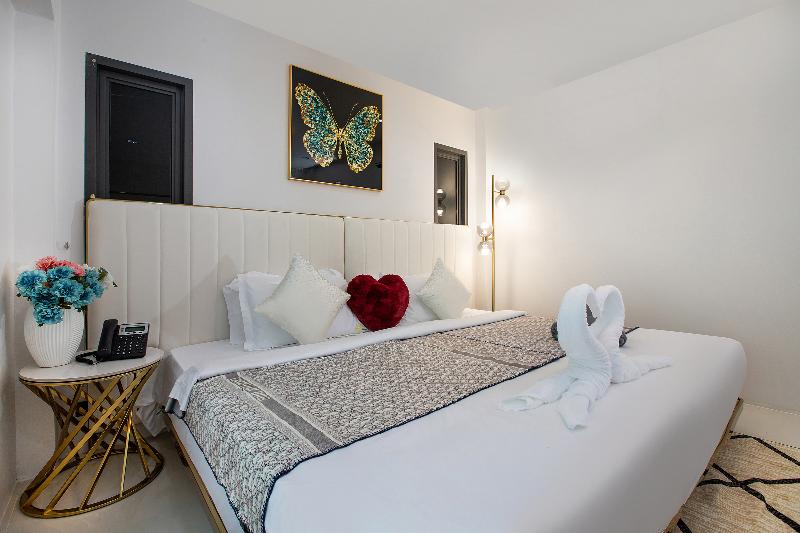 Nariya Bayfront Phuket - Oda