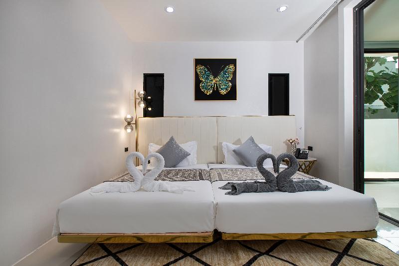 Nariya Bayfront Phuket - Oda