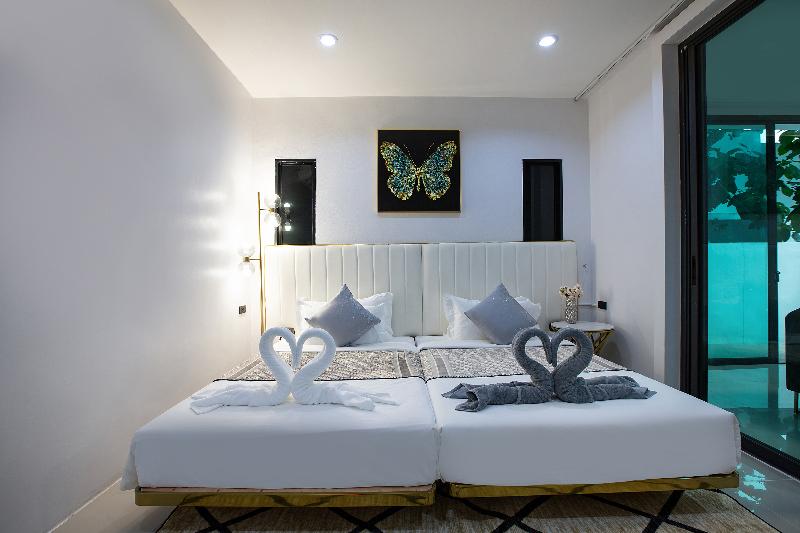 Nariya Bayfront Phuket - Oda