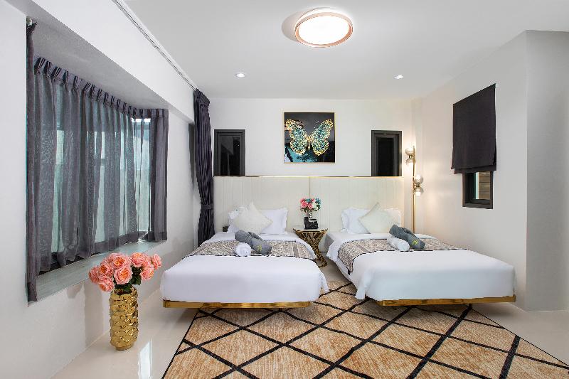Nariya Bayfront Phuket - Oda