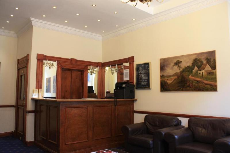 Regency Hotel Westend - Lobi