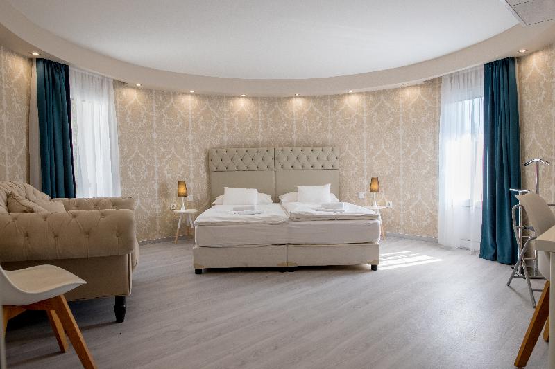 Bastya Wellness Hotel - Oda