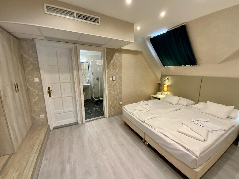 Bastya Wellness Hotel - Oda