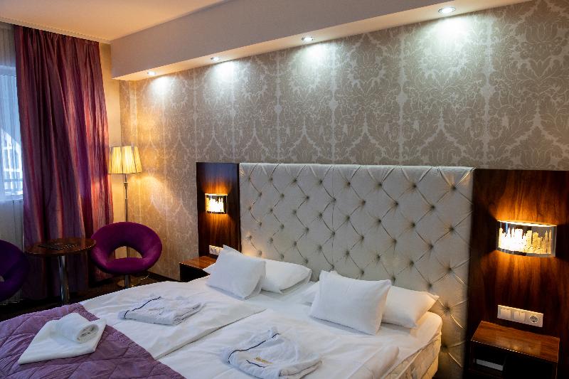 Bastya Wellness Hotel - Oda