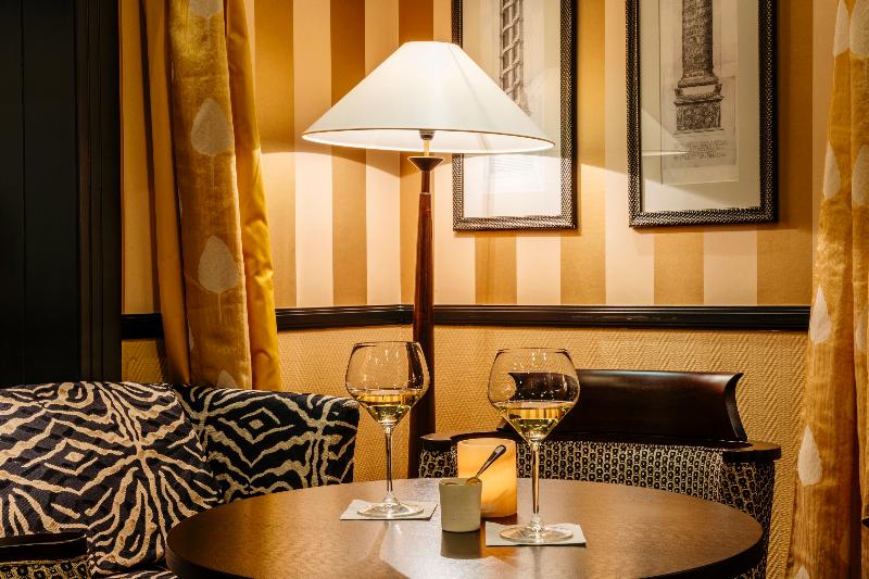 Small Luxury Hotel Ambassador a L'Opera - Lobi
