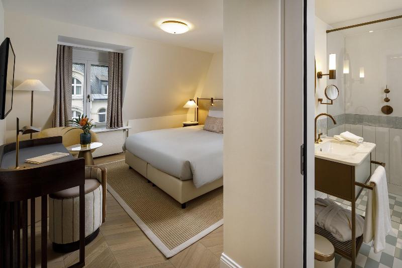 Small Luxury Hotel Ambassador a L'Opera - Lobi