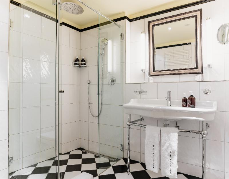 Small Luxury Hotel Ambassador a L'Opera - Oda
