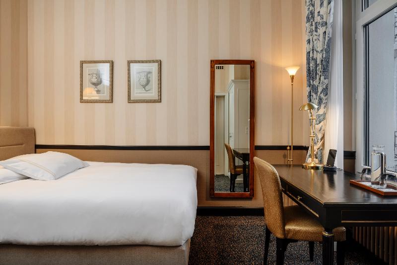 Small Luxury Hotel Ambassador a L'Opera - Oda