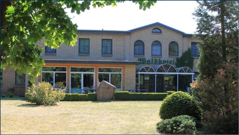Waldhotel Boizenburg - Genel