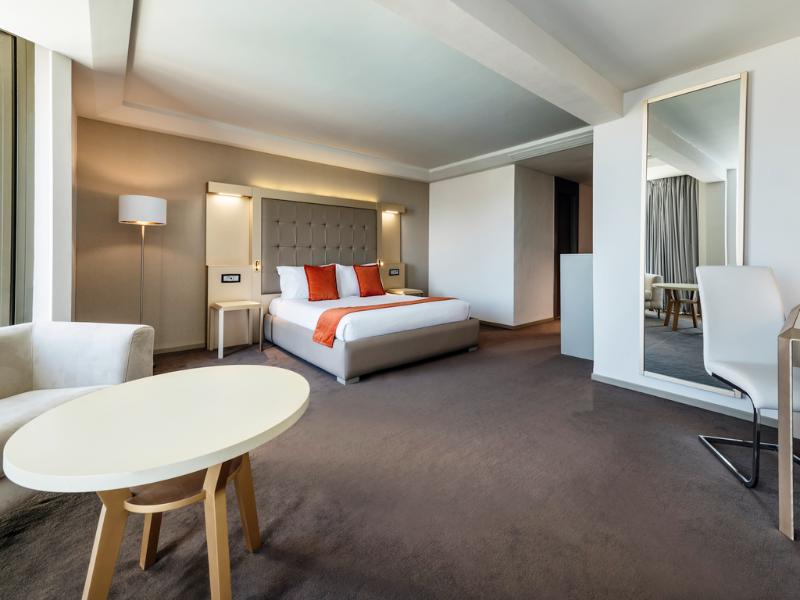 Movenpick Hotel And Casino Malabata Tanger - Oda