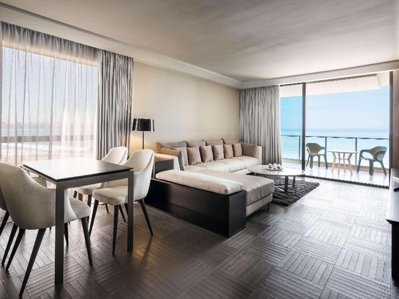 Movenpick Hotel And Casino Malabata Tanger - Oda