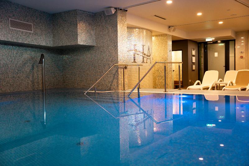 Hotel Aventus - Havuz