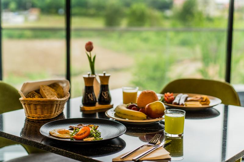 Hotel Aventus - Restoran