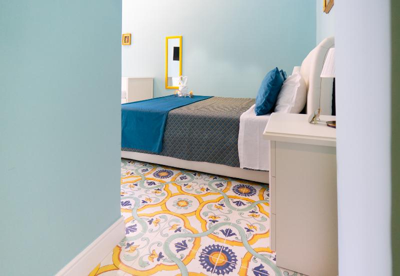 Guesthouse Adry In Naples - Oda