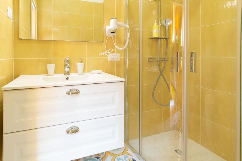 Guesthouse Adry In Naples - Oda