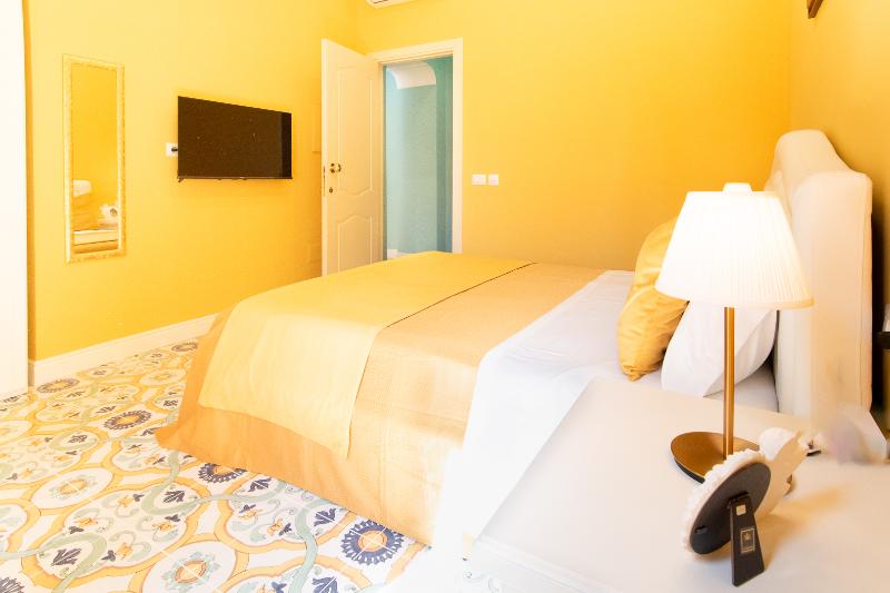 Guesthouse Adry In Naples - Oda