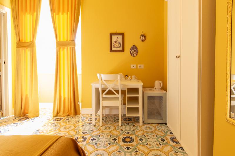 Guesthouse Adry In Naples - Oda