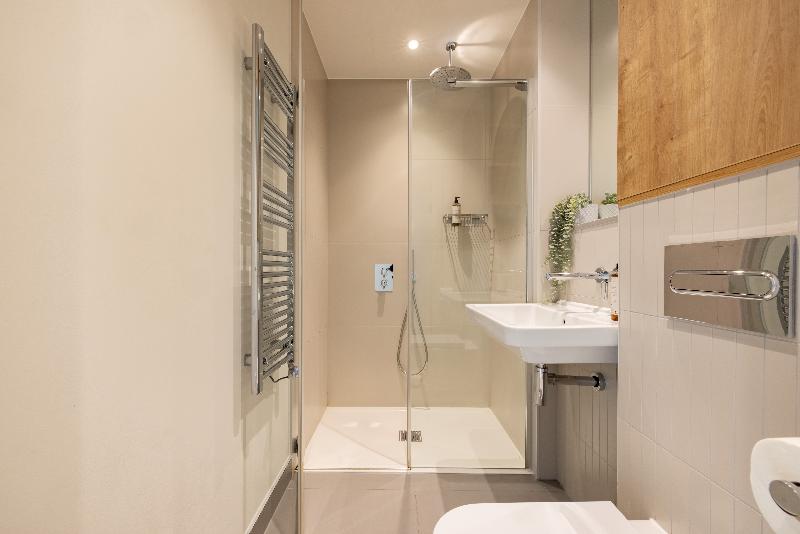 Charles Hope Apartments - Croydon - Oda