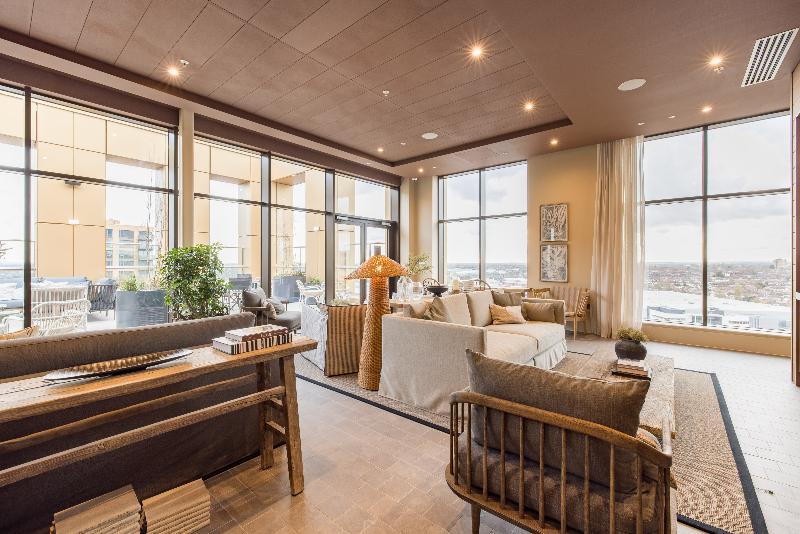 Charles Hope Apartments - Greenford - Lobi