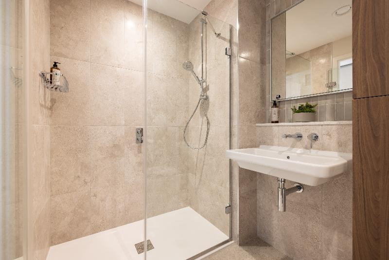 Charles Hope Apartments - Greenford - Oda