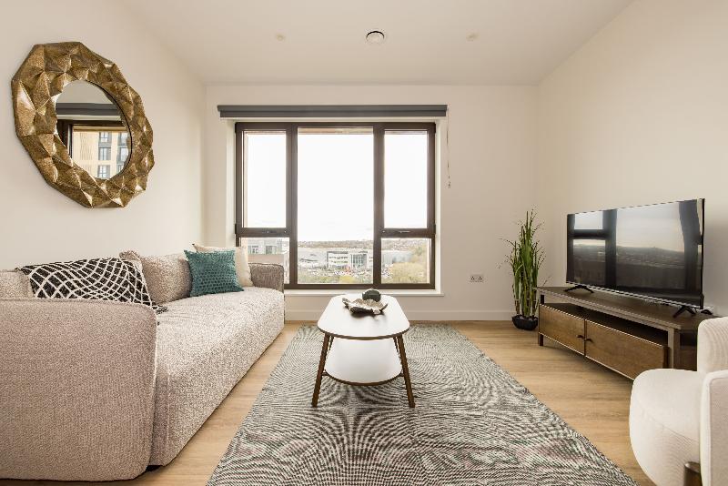 Charles Hope Apartments - Greenford - Oda