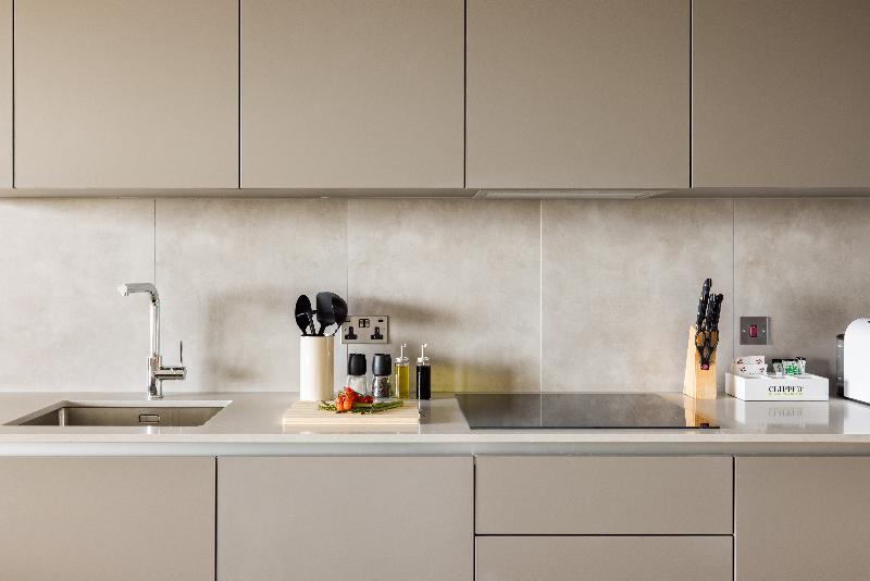 Charles Hope Apartments - Greenford - Oda