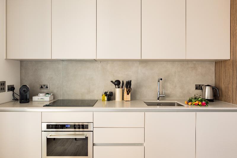 Charles Hope Apartments - Greenford - Oda
