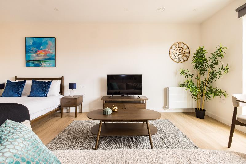 Charles Hope Apartments - Greenford - Oda