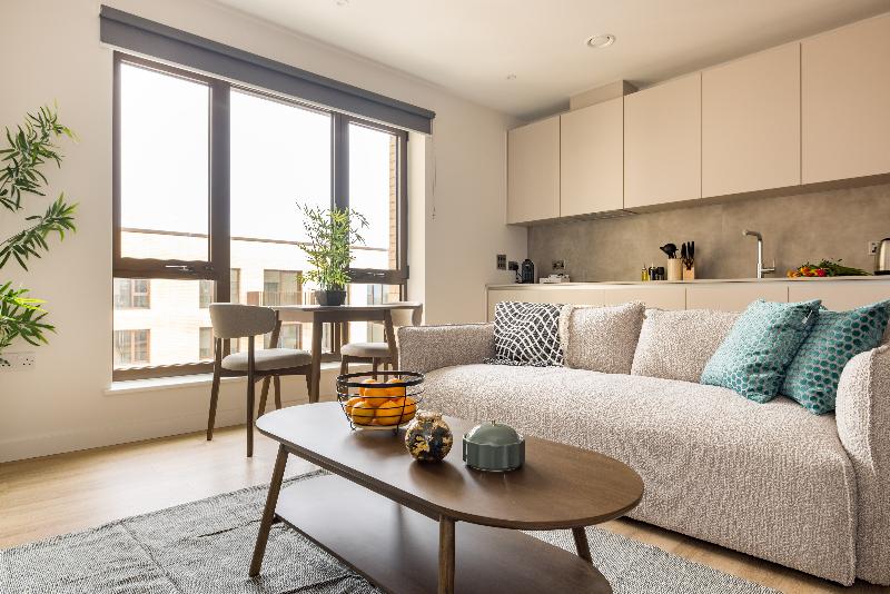 Charles Hope Apartments - Greenford - Oda