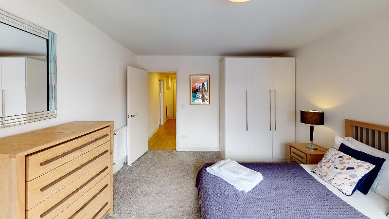 Charles Hope Apartments - Staines City Centre - Oda