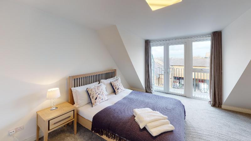 Charles Hope Apartments - Staines City Centre - Oda