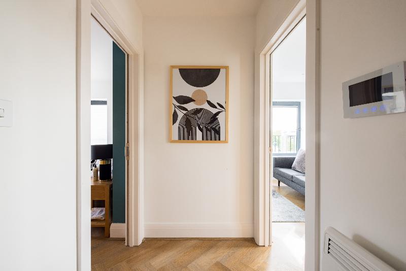 Charles Hope Apartments - Staines Riverside - Oda