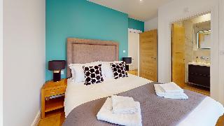 Charles Hope Apartments - Staines Riverside otel fotoğrafı