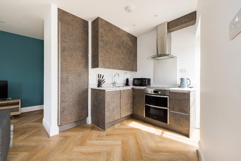 Charles Hope Apartments - Staines Riverside - Oda