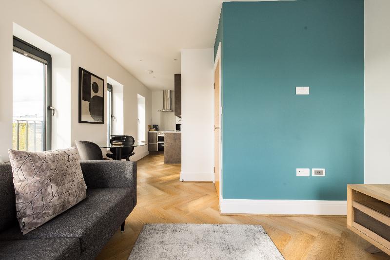 Charles Hope Apartments - Staines Riverside - Oda