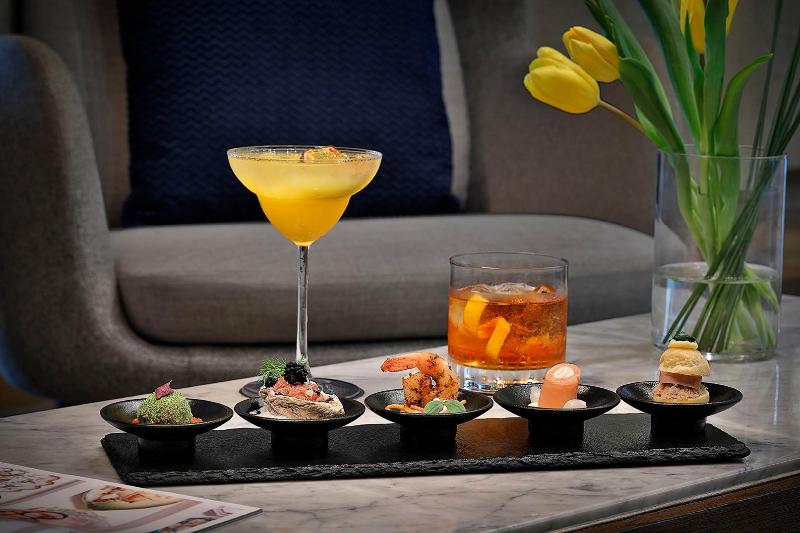 Voco Times Square Broadway, by IHG - Bar